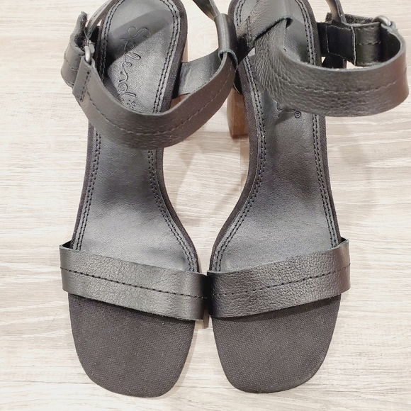 NEW Splendid Black ankle Strap Sandals - Picture 5 of 7